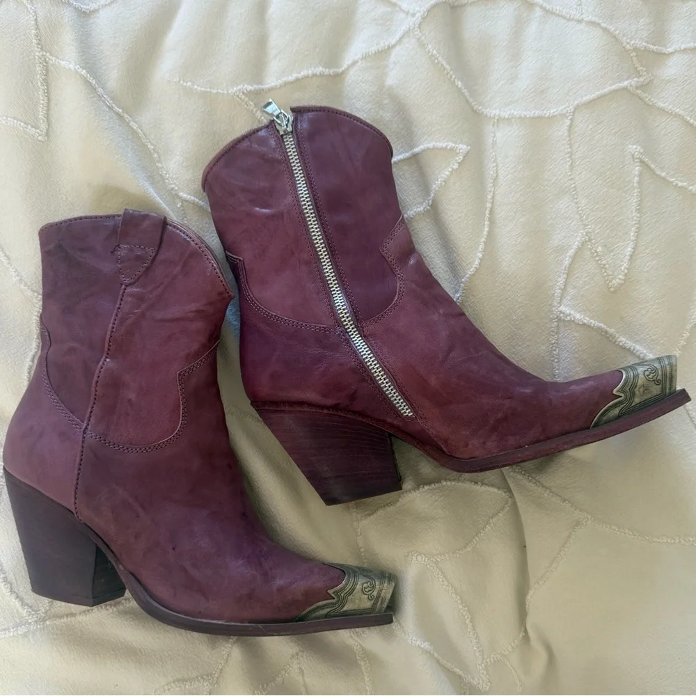 Free People Braden Purple Western Leather Ankle Boots Size 36.5 (6.5) - Picture 4 of 6